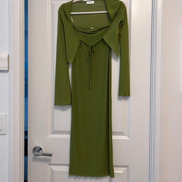 MESHKI set - Picture 3 of 6